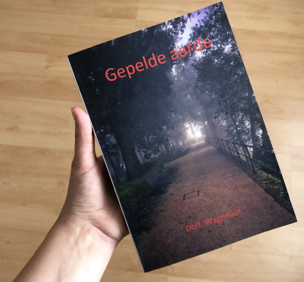 Gepelde Aarde – Dolf Wagenaar, The Books and The Bees, Merijn Meijntz